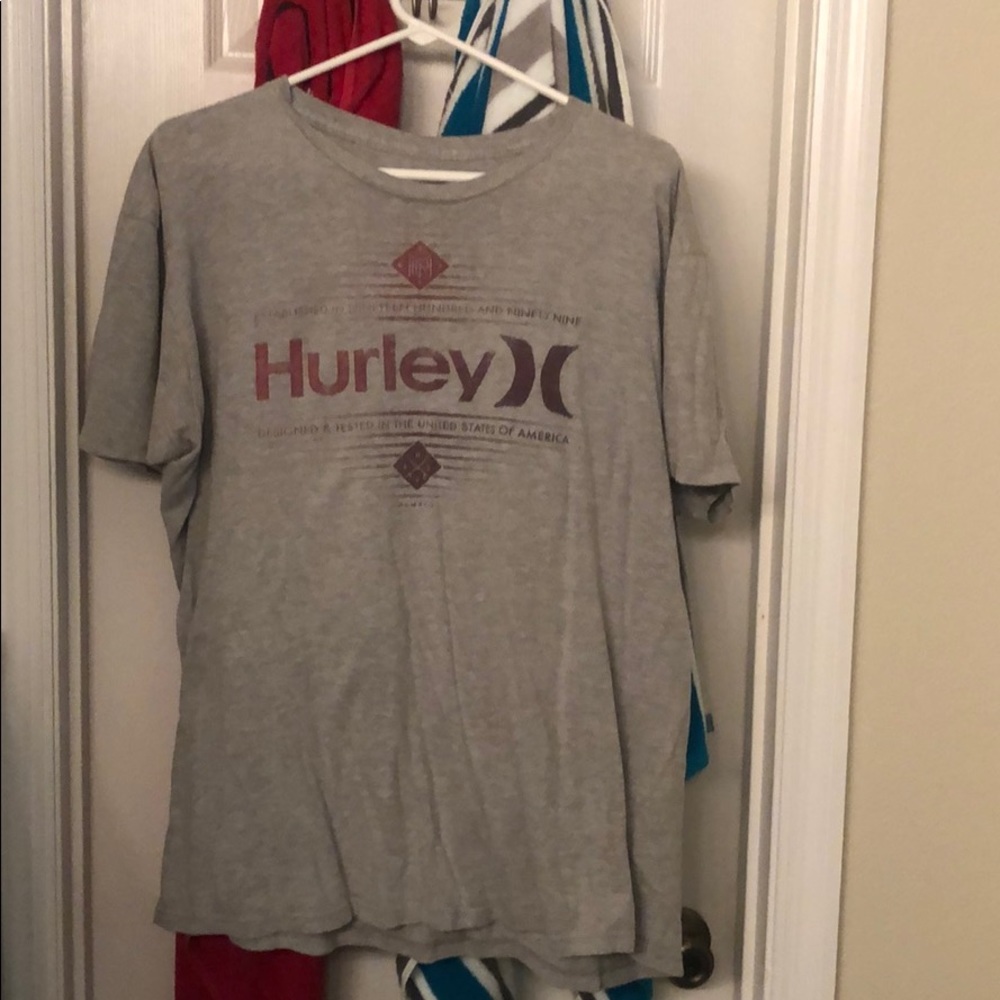 Tee shirt